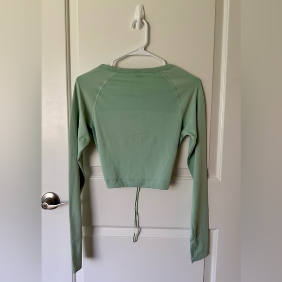 Gymshark Dry Drawstring Long Sleeve Crop Top - Picture 3 of 8